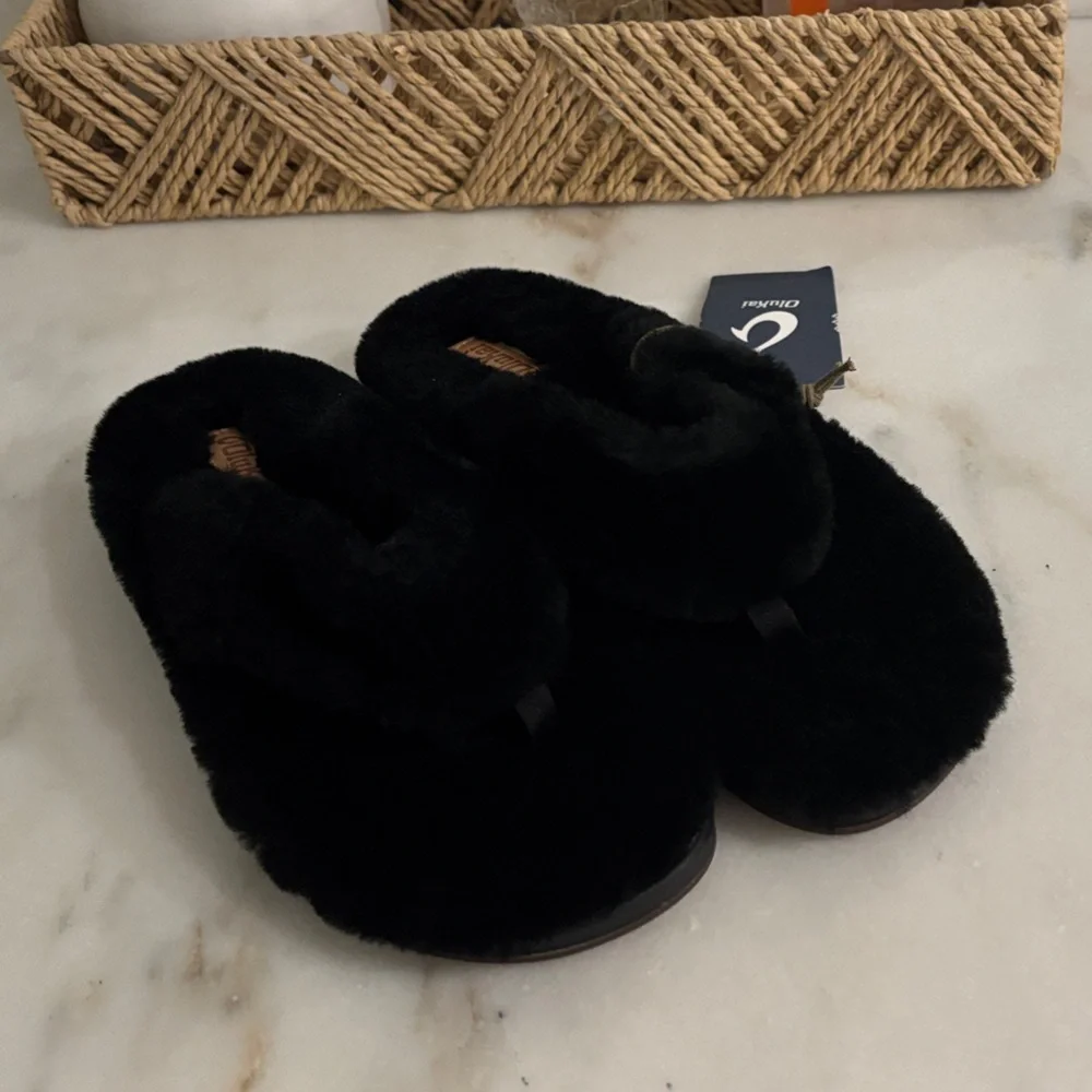NWT OluKai Black Women's Slipper Sandals - Picture 6 of 7